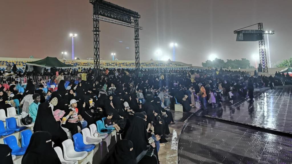 إقبال جماهيري كبير على “دهريز في جرزيز”