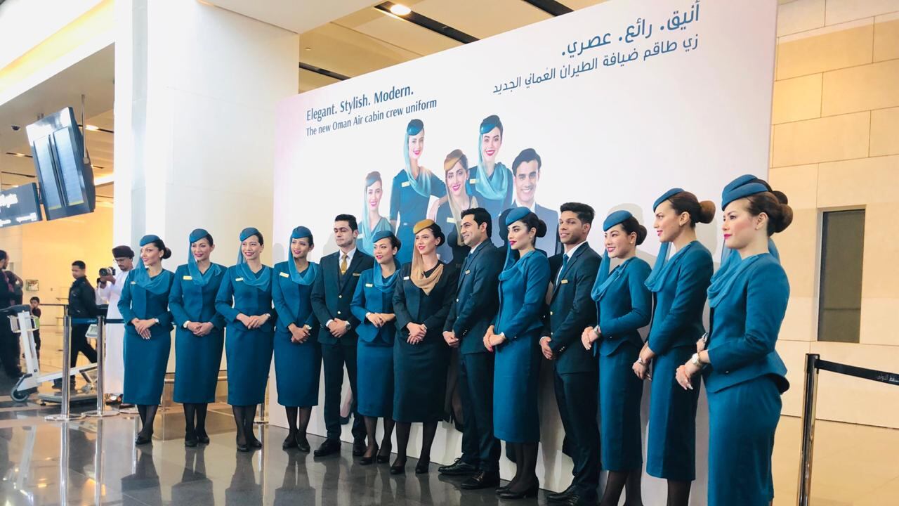 الزي الجديد للطيران العُماني مصنوع في السلطنة