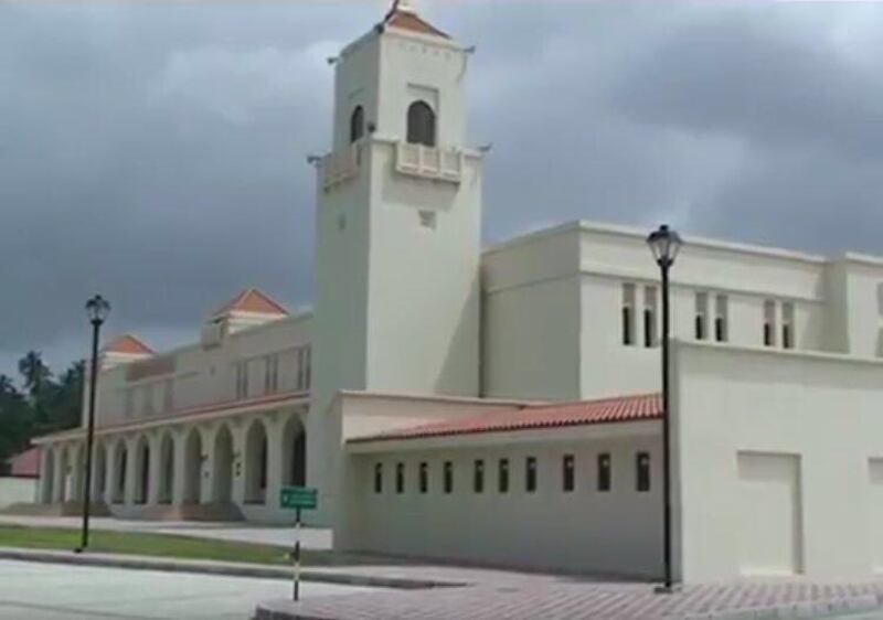 مكرمة من جلالة السلطان لشعب زنجبار: تعرّف على الجامع الذي أنشئ بأوامر سامية بالصور