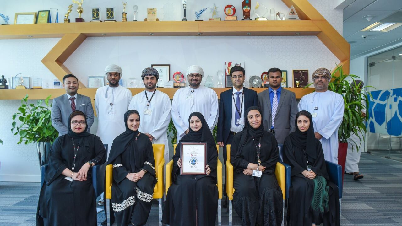 بنك مسقط أفضل بنك في تقديم الخدمات المصرفية الإلكترونية