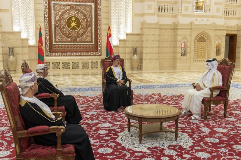 بالصور: جلالة السلطان يتقبل أوراق اعتماد عدد من السفراء
