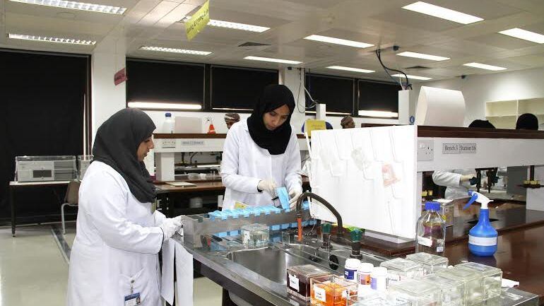 ما هي صلاحيات مؤسسات التعليم في زمن كورونا؟