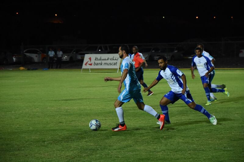 20 فريقًا يفوز ضمن “الملاعب الخضراء” وبنك مسقط يرفع عدد الفرق المستفيدة سنويًا
