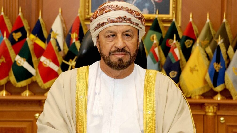 اليابان تمنح وسام الشمس المشرقة للسيد بدر بن سعود