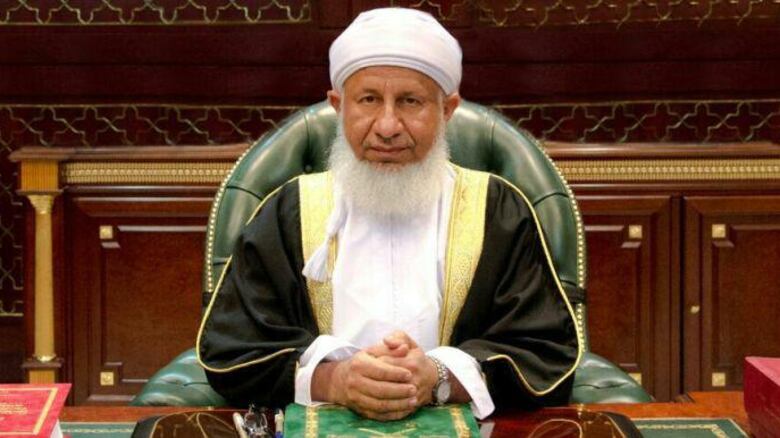 إسحاق البوسعيدي يصدر تعميمًا