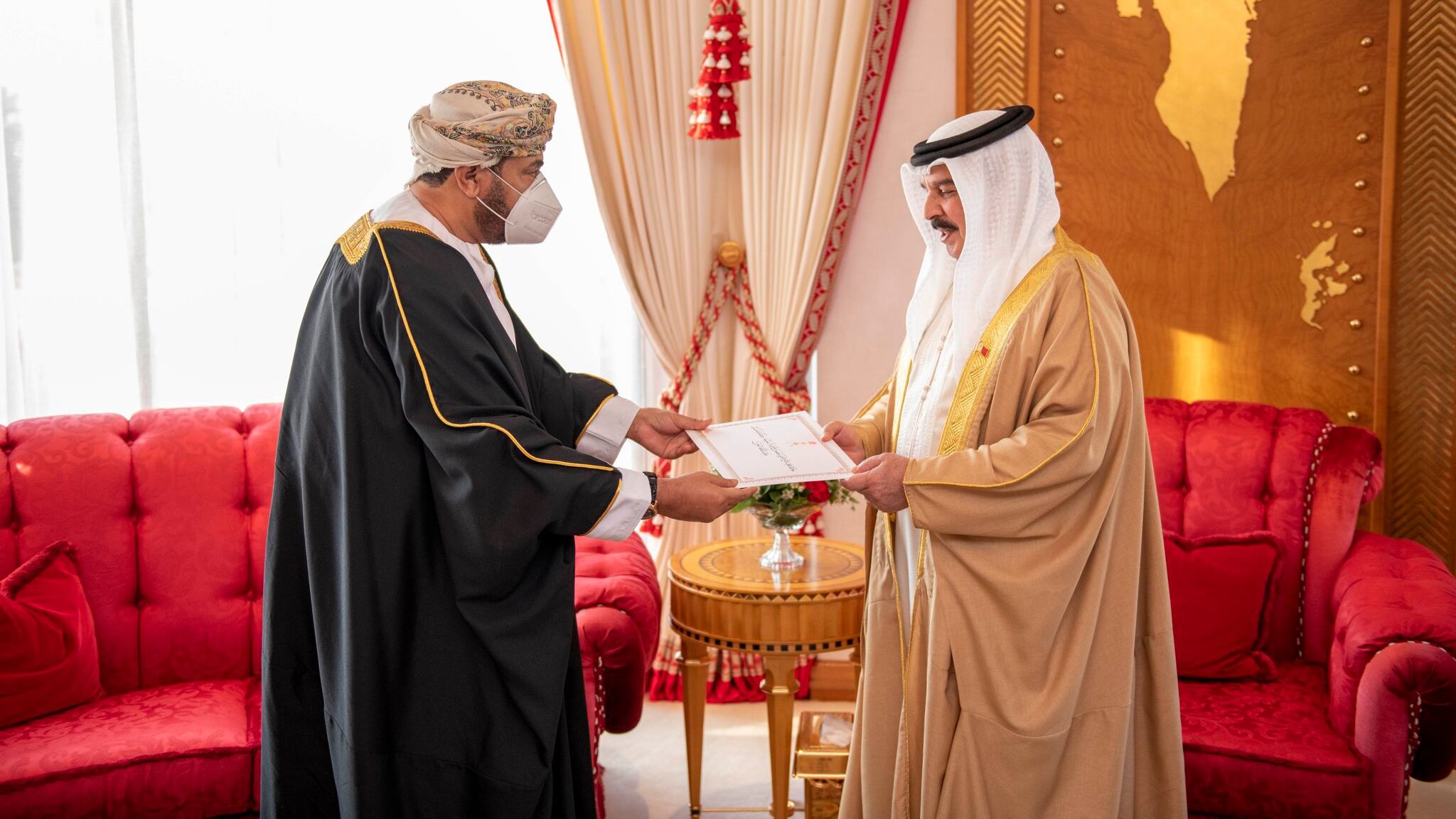 بتكليف سامٍ: سمو السيد فاتك بن فهر يتوجه إلى البحرين