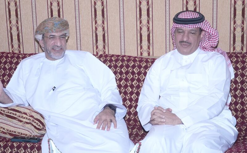 السفير السعودي يحتفي بعدد من اللاعبين العمانيين