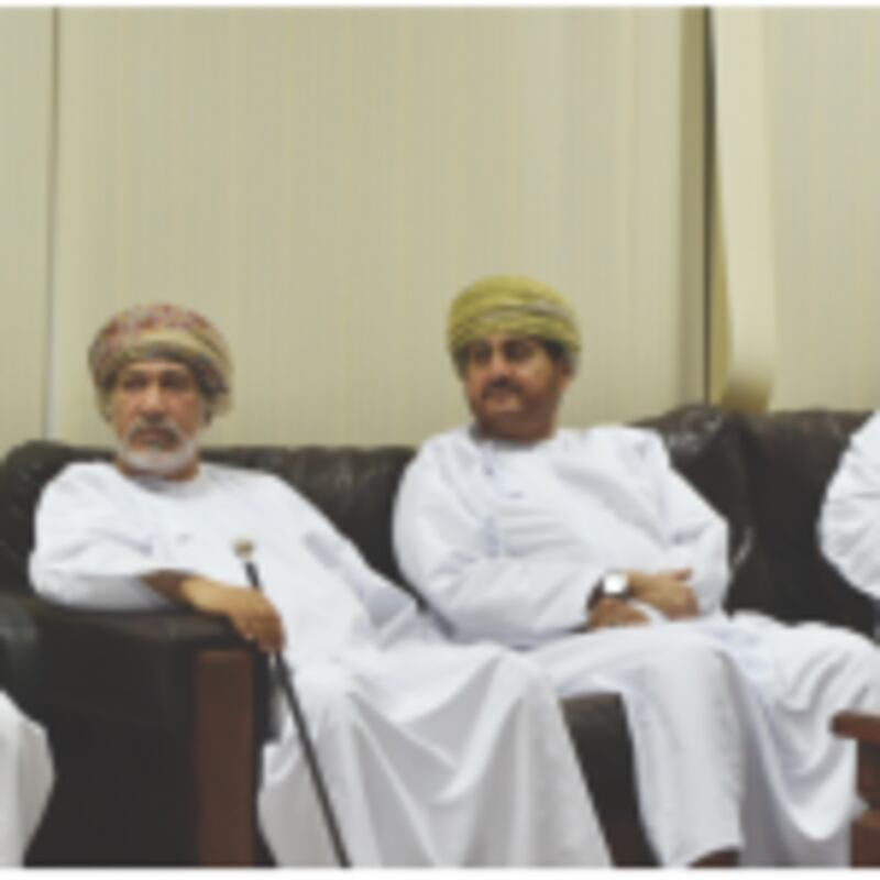 كرم سعيد الكلباني وجمال الملا: (لقاء التكوين) يحتفي بالفائزين في مسابقة بيت الغشام الأدبية للشباب