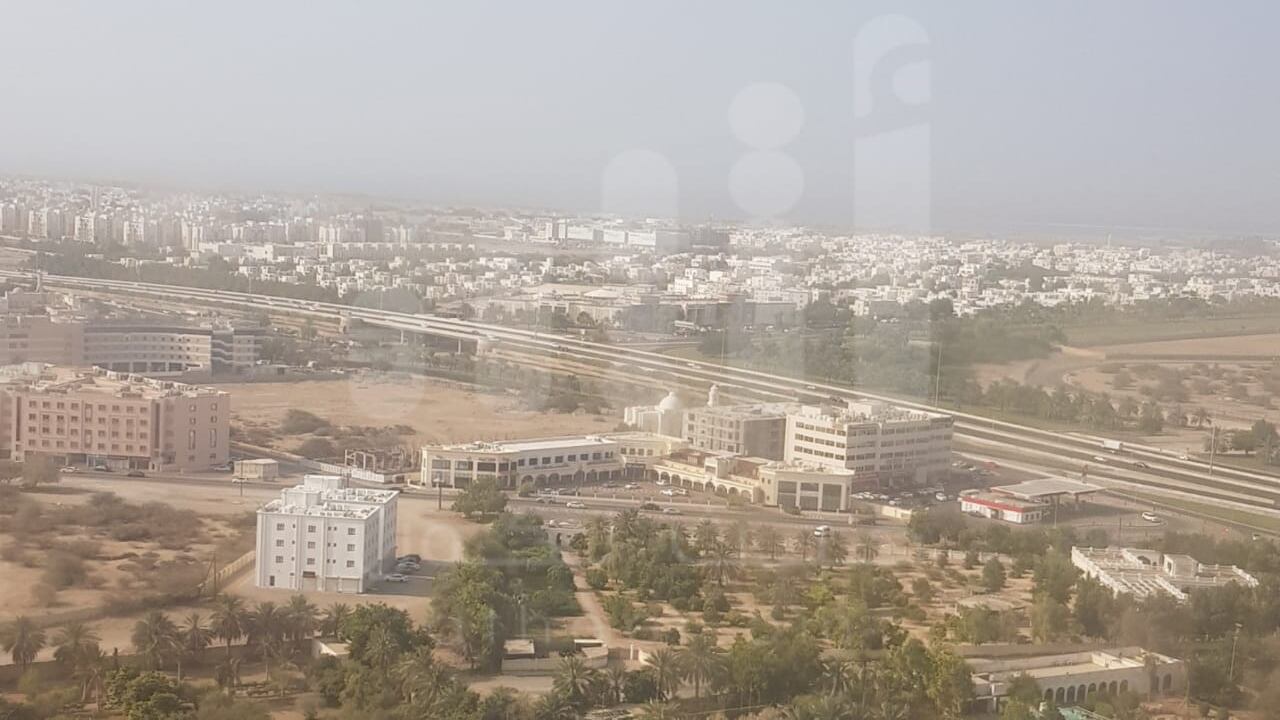 الإسكان تصدر إعلانًا للخليجيين الراغبين في تملك العقارات بالسلطنة