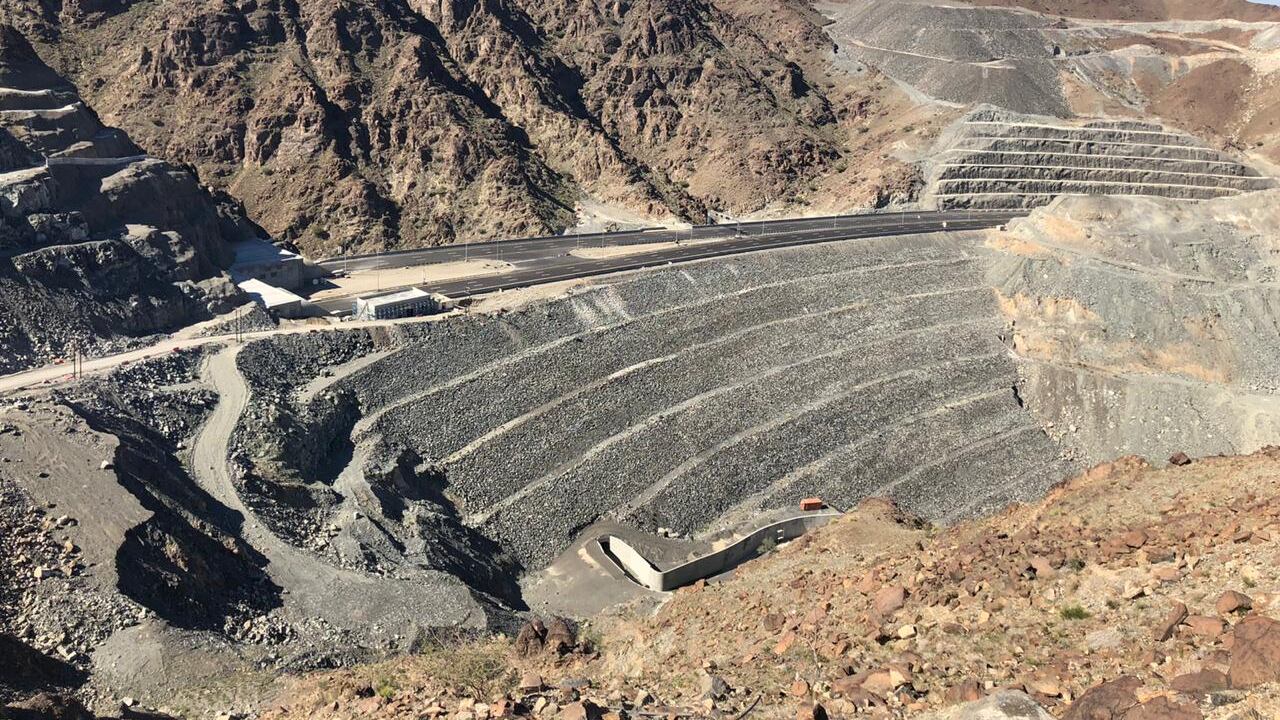 وفق أعلى المواصفات: بدء الحركة المرورية على طريق الشرقية السريع