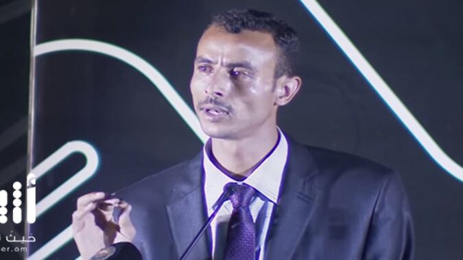 تلويحةٌ أخرى