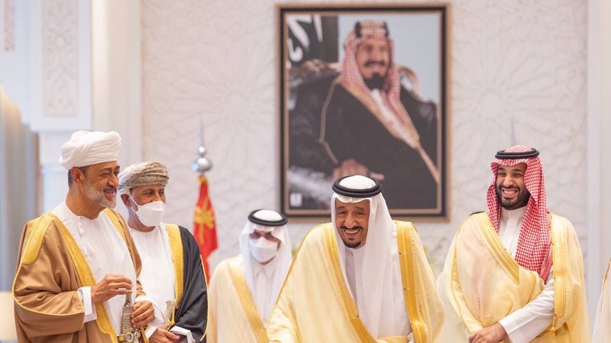 جلالة السلطان والملك سلمان يعقدان جلسة مباحثات رسمية