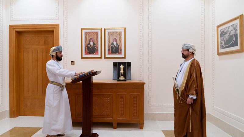 بالصور: كتّاب عدل يؤدون اليمين القانونية أمام رئيس المحكمة العليا