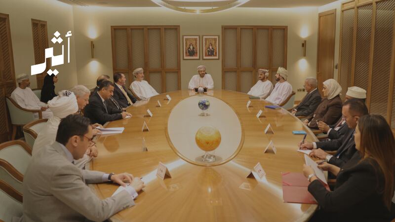 وزير الخارجية يدعو إلى تحرك عربي مشترك لوقف الحرب واحتواء تداعياتها