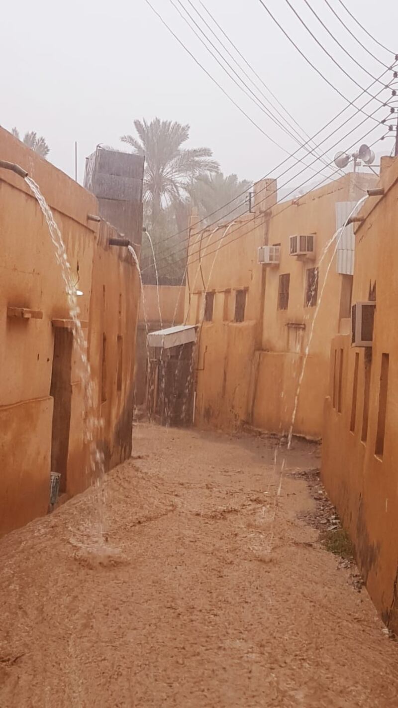 بالصور: القرية العُمانية التي شُبِّهت بـ”البارجة الحربية” 