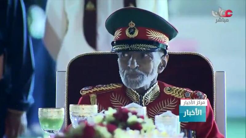 بالفيديو والصور: جلالة السلطان يقيم حفل عشاء بمناسبة يوم القوات المسلحة