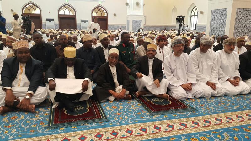 مكرمة من جلالة السلطان لشعب زنجبار: تعرّف على الجامع الذي أنشئ بأوامر سامية بالصور