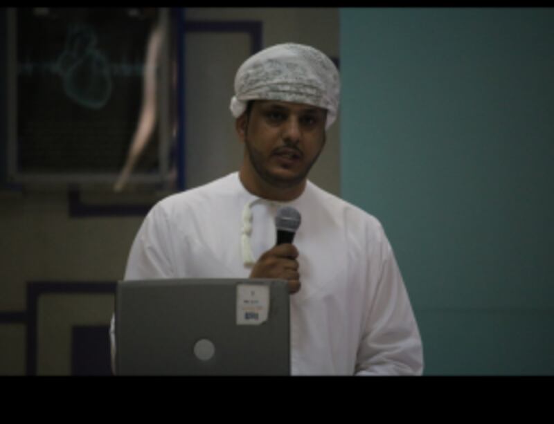 ١٠٠ مبتكر يستكشفون مجال الإلكترونيات والروبوتات