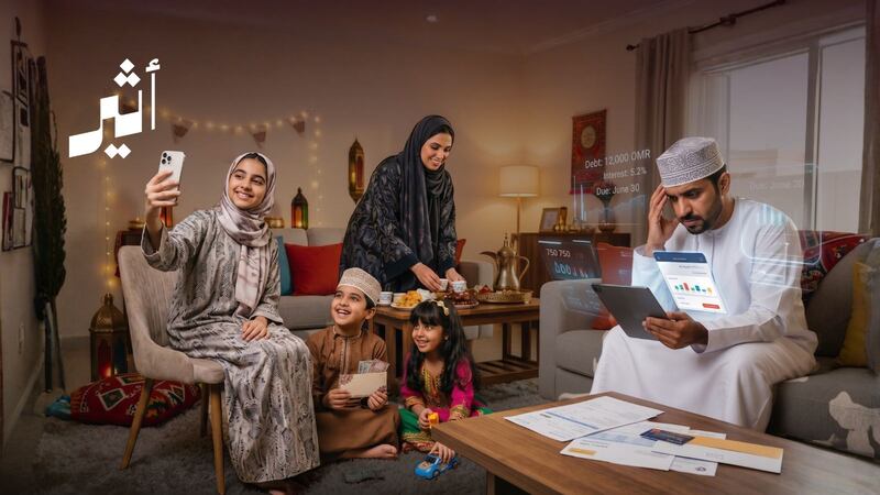 ”بين الفرحة والكلفة“:  كيف يعيش العُمانيون العيد وسط ارتفاع المصاريف؟