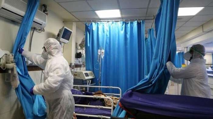 مدير المستشفى الميداني: الفيروس شرس والحالات الموجودة حاليًا أكثر حرجًا وشدة