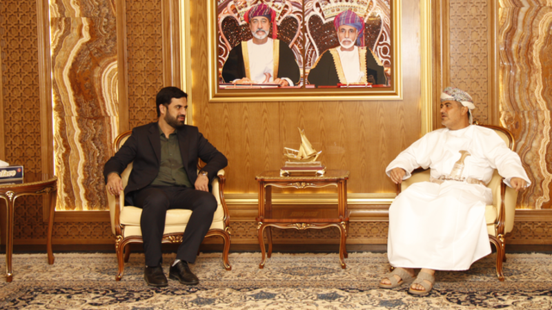 نقاش عماني إيراني حول النقل والاتصالات وتقنية المعلومات