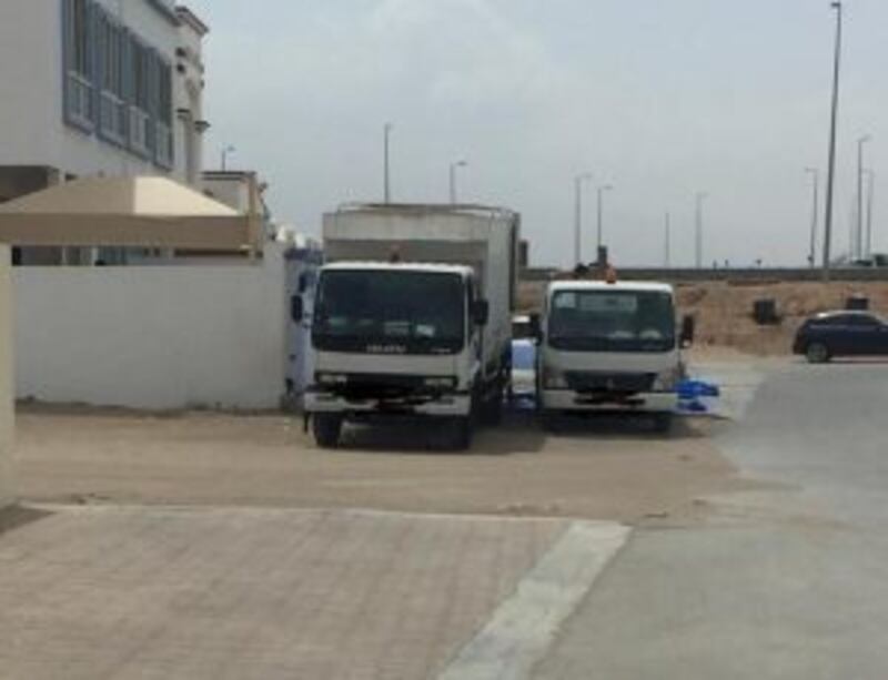 ضبط شركة تستخدم منزلًا للتخزين