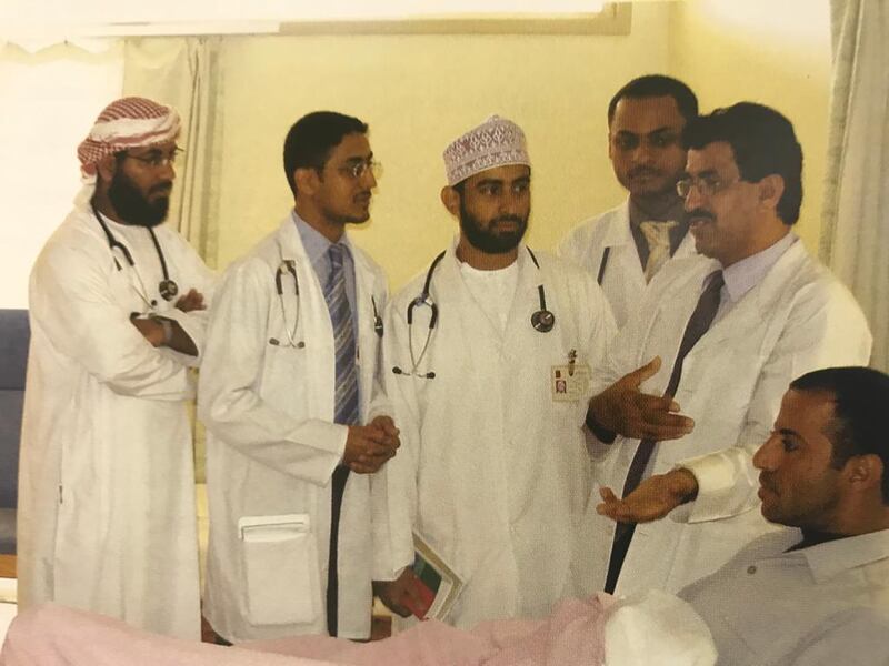 د.حارث الحارثي يكتب: 3 مواقف مع الدكتور أحمد السعيدي