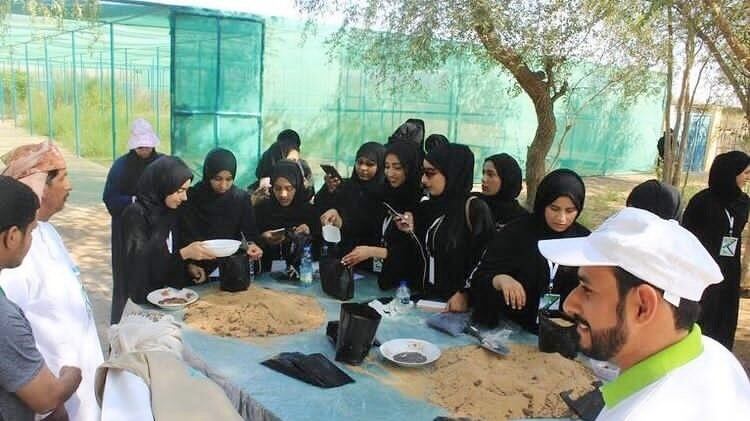 شباب يؤسسون فريقًا صديقًا للبيئة