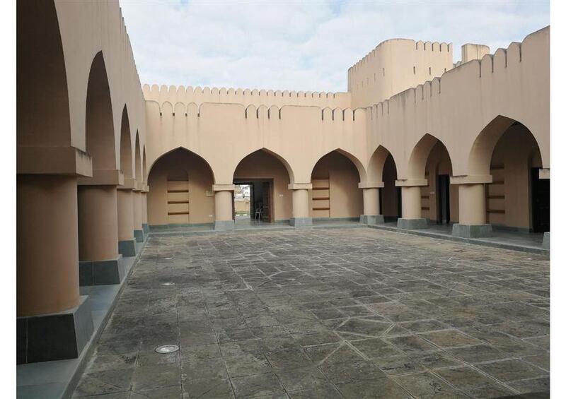 معلم تاريخي في ظفار كان مقرًا حكوميًا
