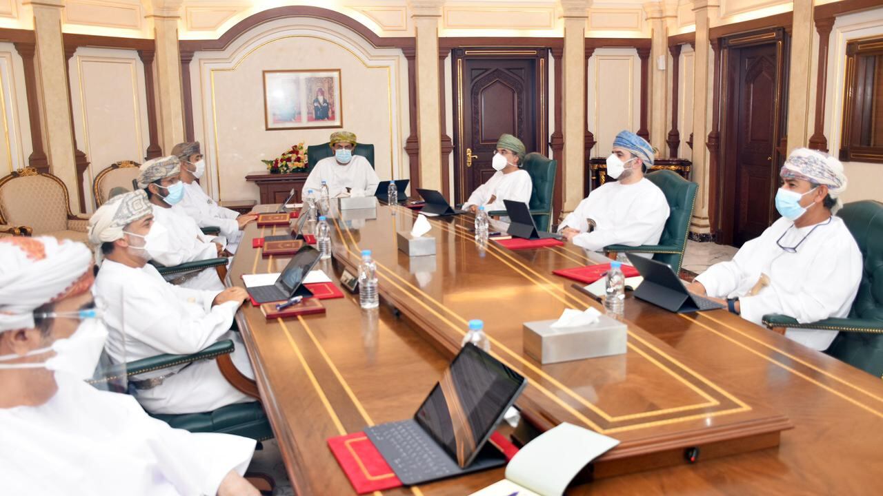 إسناد مناقصتين بأكثر من 400 ألف ريال