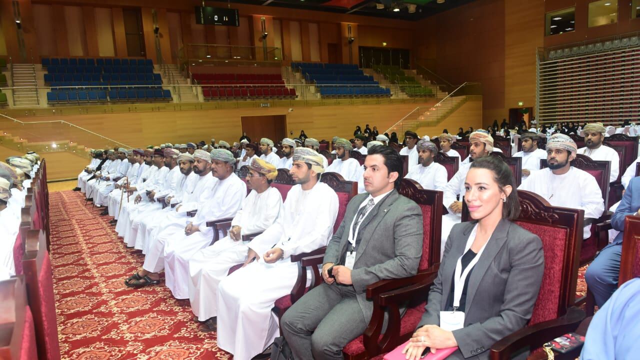 بمشاركة باحثين وخبراء: انطلاق مؤتمر “الثورة الصناعية الرابعة آفاق مستقبلية” بصلالة