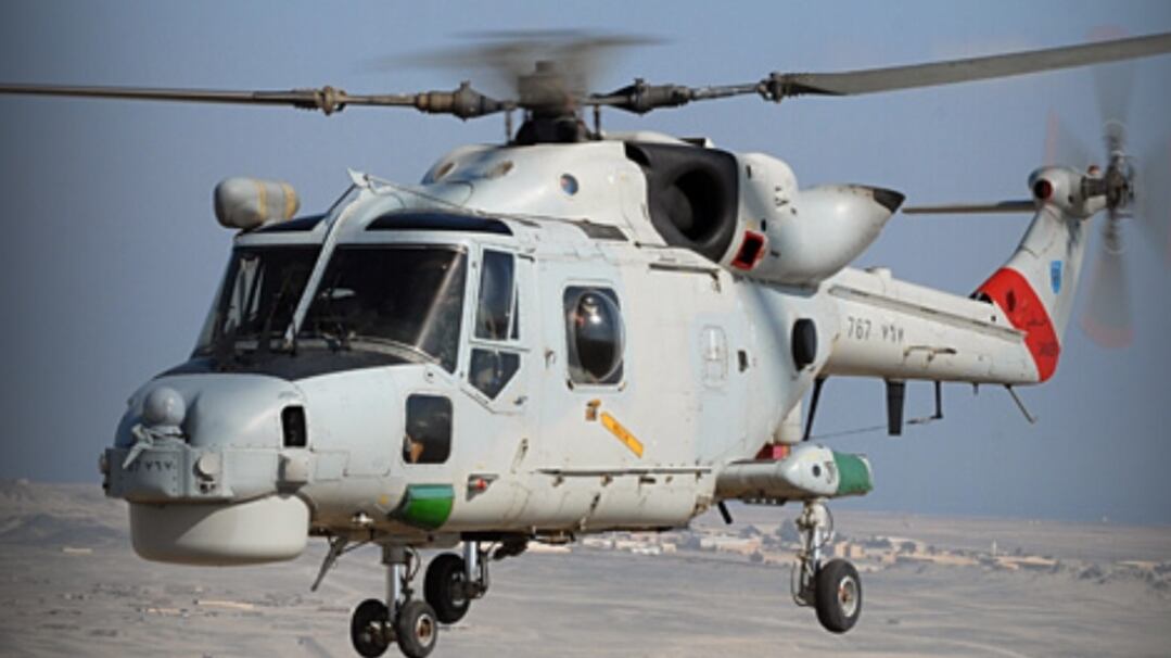 إخلاء طبي لمواطنة تعاني حالة حرجة