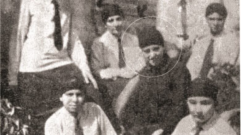 سلسلة قامات مضيئة: ماذا تعرف عن أول امرأة عُمانية تحصل على الدكتوراه؟