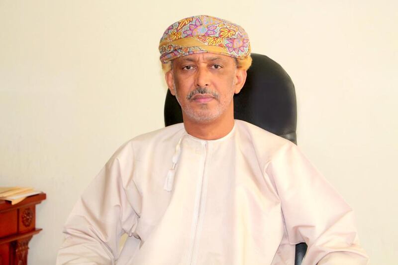 ياسر السلامي يكتب: في يوم المرأة العمانية