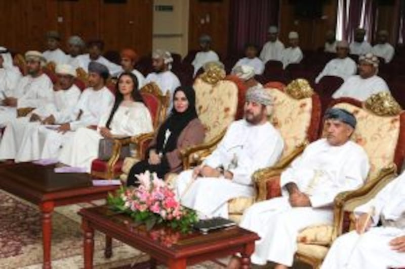 انطلاق منتدى المرأة للثقافة والفكر في صلالة… والفنانة هيفاء حسين تصرّح لـ “أثير” عنه