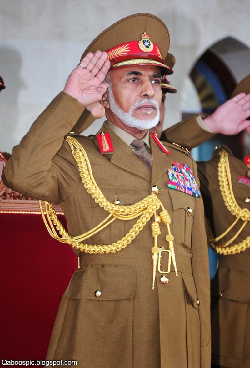 “مولاي: طابور قواتكم المسلحة جاهز”  شاهد الإطلالة البهية لجلالة السلطان في العرض العسكري خلال 6 سنوات