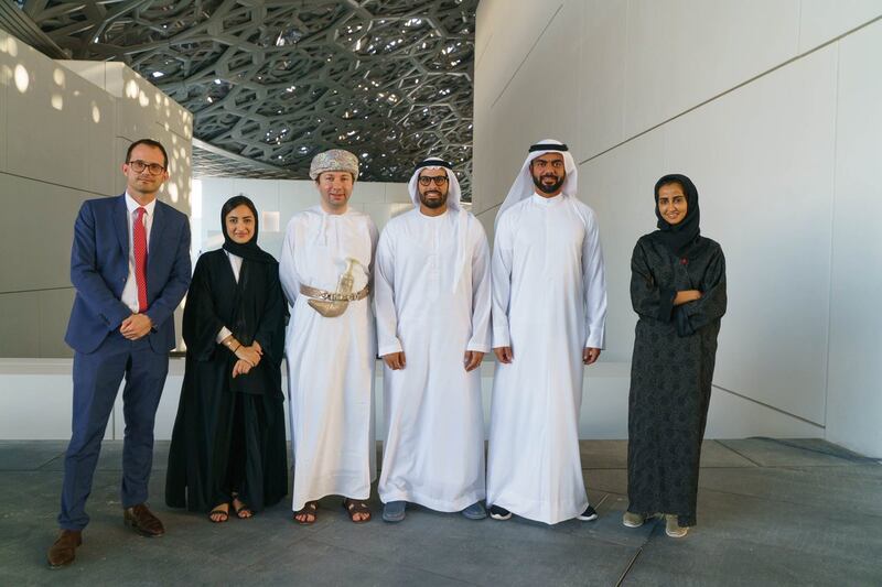 متحف اللوفر في أبوظبي يستعير مقتنيات من المتحف الوطني العُماني
