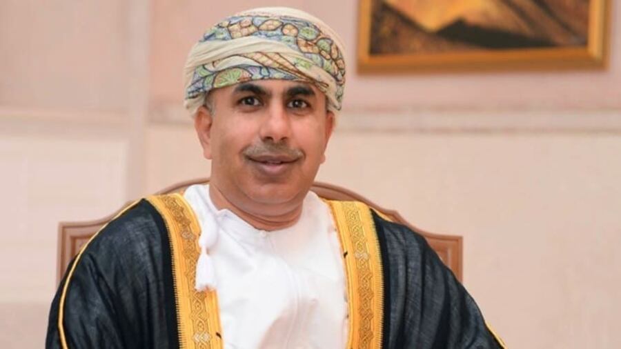 وزير الصحة يحصل على جائزة دولية