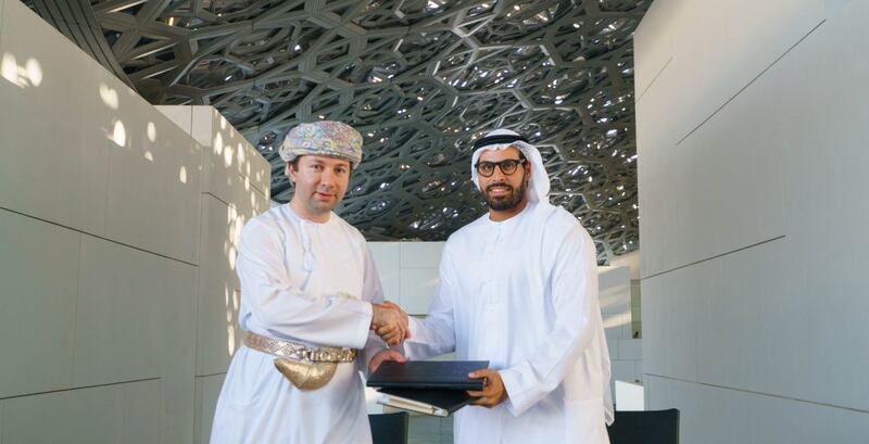 متحف اللوفر في أبوظبي يستعير مقتنيات من المتحف الوطني العُماني