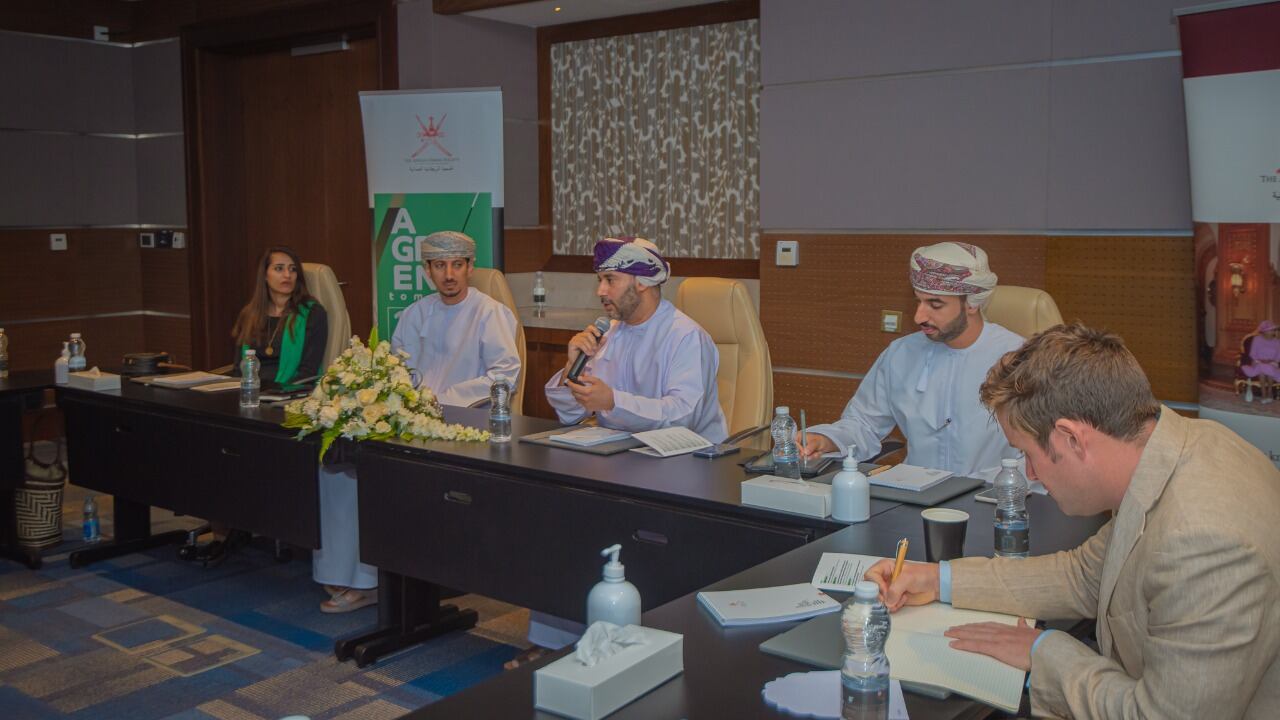 الجمعية البريطانية العمانية تُناقِش تحولات الطاقة في ملتقى جديد