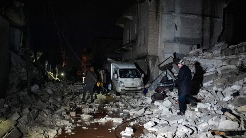 سلطنة عمان تعزي تركيا وسوريا