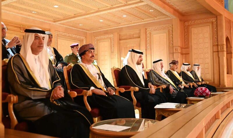بالصور: حاكم الشارقة يزور الجامع الأكبر ويشهد عرضًا موسيقيًّا في دار الأوبرا السلطانية