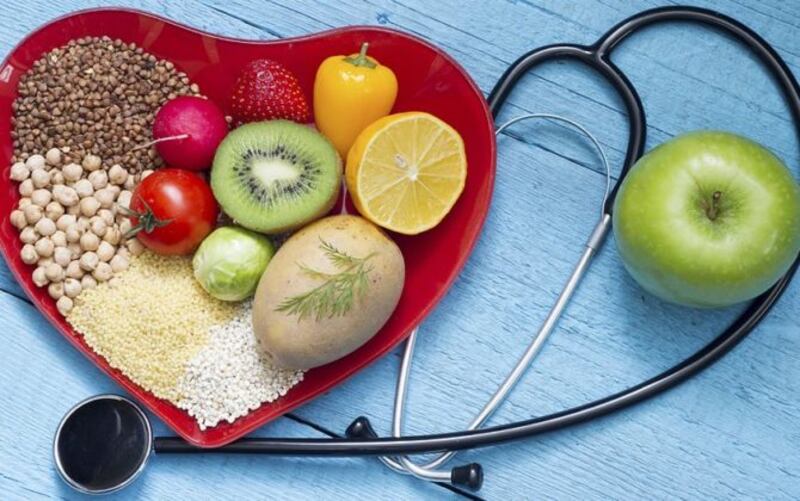 متخصص يوضح طرق وقاية الأطفال من الإصابة بارتفاع الكوليسترول