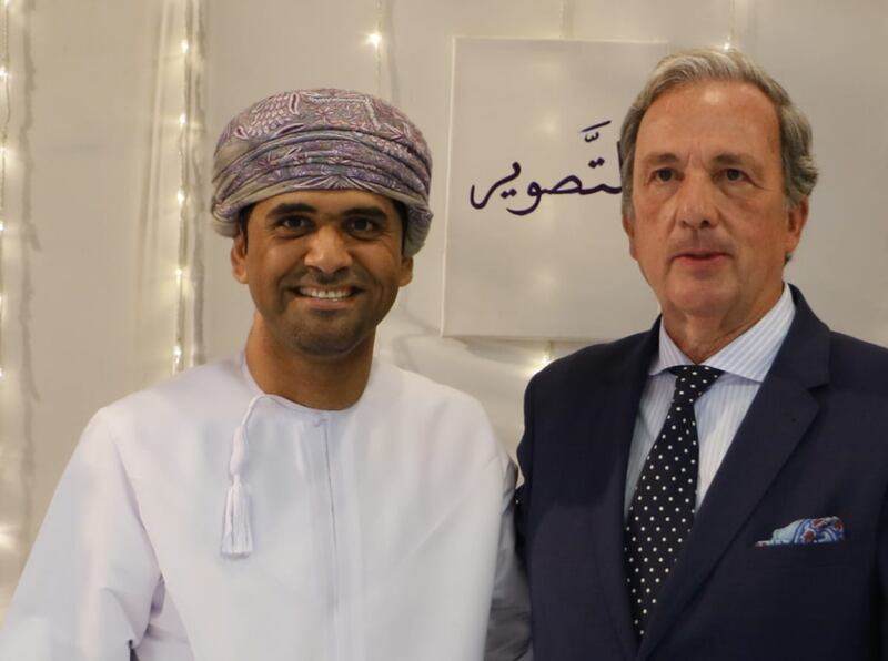 قصة نجاح: عُماني من إخفاقٍ دراسي إلى أستاذ جامعي بشهادتي دكتوراة