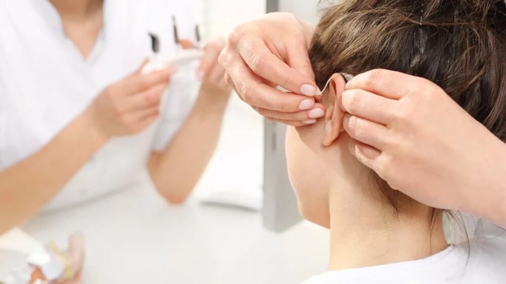 طورته شركة صينية: علاج جيني يعيد السمع لأطفال يعانون من الصمم