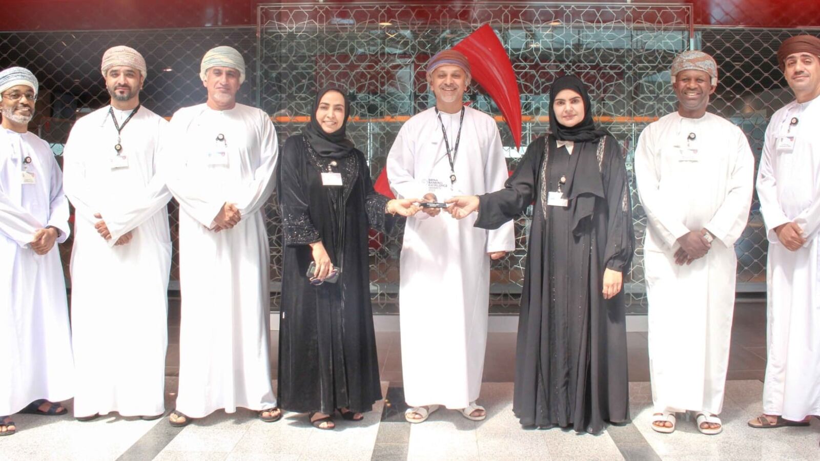 للعام الثاني على التوالي: بنك مسقط يحصد جائزة أفضل بنك في تقديم الخدمات والتسهيلات المصرفية للأفراد