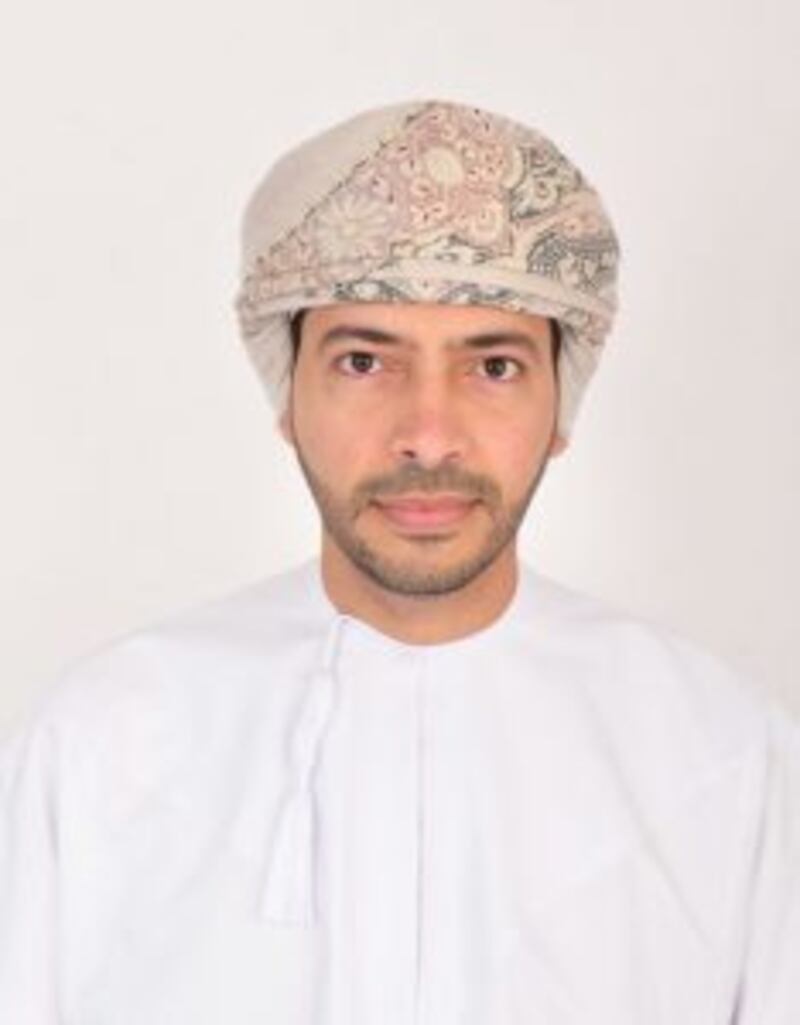 #عمان_تستاهل_أكثر.. عمانيون يُبدعون، وهنا غيض من فيض