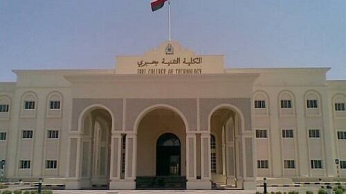 وسم “كلنا محمد الشماخي” يشهد تفاعلًا ملحوظًا.. ومطالبات بتدخل الجهات المختصة