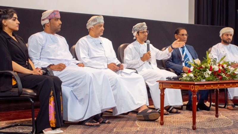 أبراج لخدمات الطاقة تعرّف المستثمرين في ظفار حول الاكتتاب