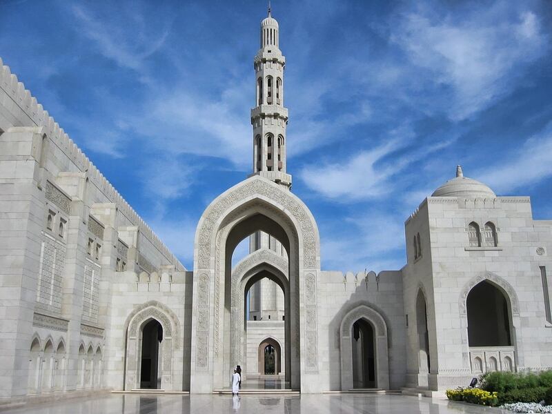 منها الدستور وولي العهد: 14 سؤالًا مهمًا أجاب عنها السلطان قابوس بكل وضوح